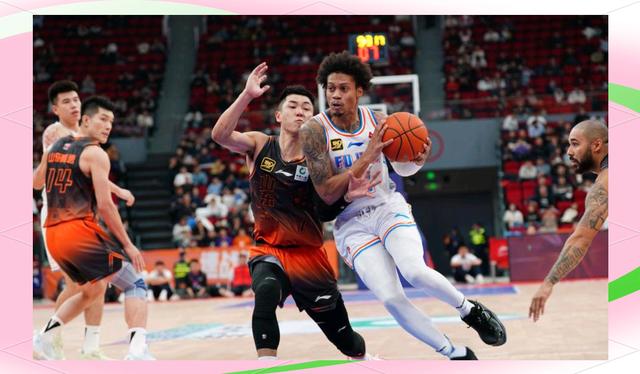 清晨突围战来临，广州队围绕CBA常规赛临场应变，震撼外界，训练强度明显提升的简单介绍